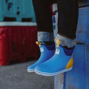 Salmon Sisters x Xtratuf 6” Orca Ankle Deck Boot